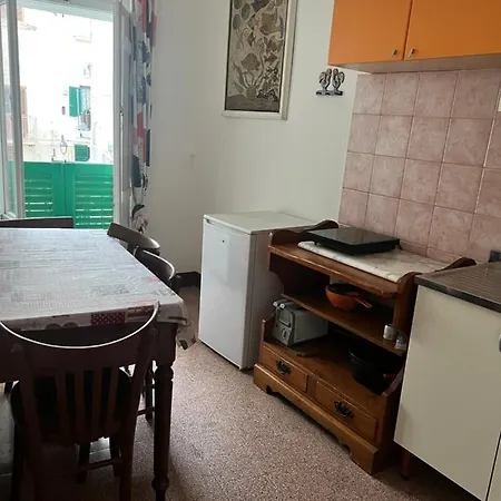 100m To Sea 1*floor Apartment